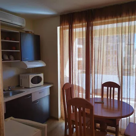 Beautiful Studio In Sunny Beach 아파트